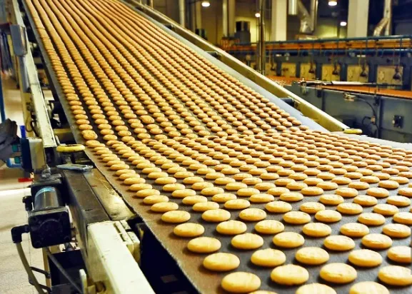 Jakie technologie czujników i sterowania zwiększają precyzję maszyn do produkcji ciastek?