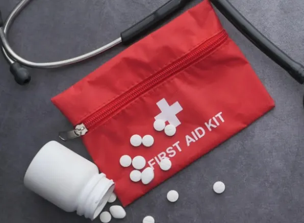 Co oznaczają nagłe bóle brzucha u dziecka podczas urlopu?